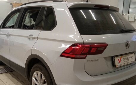 Volkswagen Tiguan II, 2020 год, 1 990 000 рублей, 4 фотография