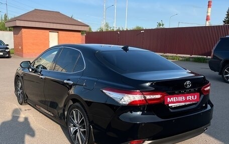 Toyota Camry, 2021 год, 4 100 000 рублей, 3 фотография