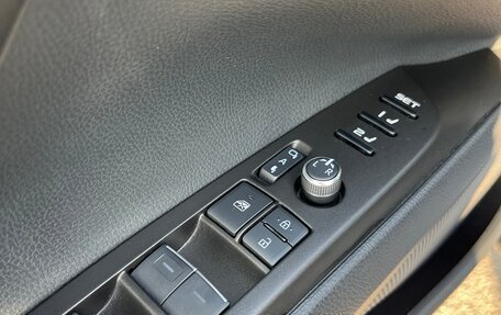 Toyota Camry, 2021 год, 4 100 000 рублей, 14 фотография