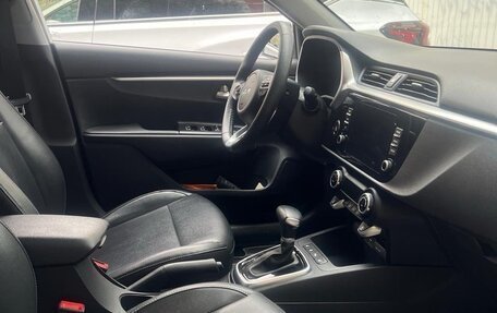 KIA Rio IV, 2022 год, 2 000 000 рублей, 4 фотография
