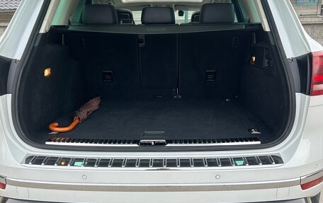 Volkswagen Touareg III, 2017 год, 3 500 000 рублей, 32 фотография