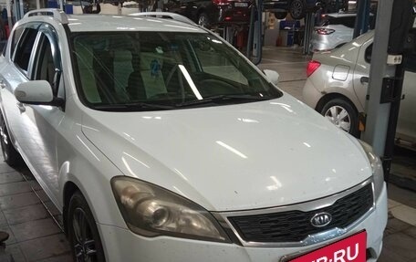KIA cee'd I рестайлинг, 2011 год, 699 000 рублей, 2 фотография