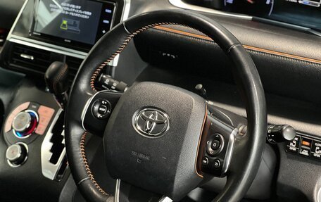 Toyota Sienta II, 2018 год, 1 730 000 рублей, 10 фотография