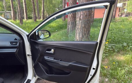 KIA Rio III рестайлинг, 2013 год, 765 000 рублей, 19 фотография