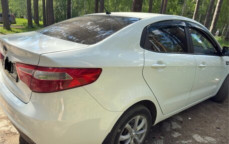 KIA Rio III рестайлинг, 2013 год, 765 000 рублей, 10 фотография