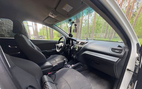 KIA Rio III рестайлинг, 2013 год, 765 000 рублей, 24 фотография