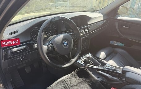 BMW 3 серия, 2005 год, 1 300 000 рублей, 17 фотография