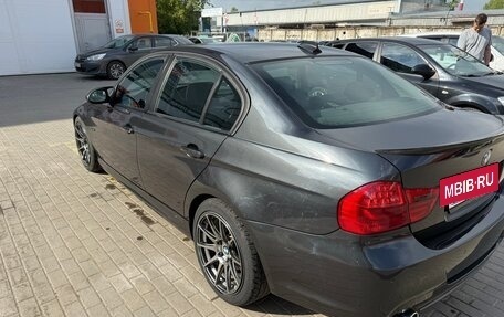 BMW 3 серия, 2005 год, 1 300 000 рублей, 12 фотография