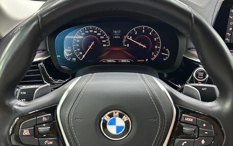 BMW 5 серия, 2018 год, 3 900 000 рублей, 10 фотография