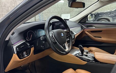 BMW 5 серия, 2018 год, 3 900 000 рублей, 9 фотография