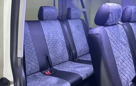 Volkswagen Caravelle T5, 2012 год, 2 480 000 рублей, 8 фотография