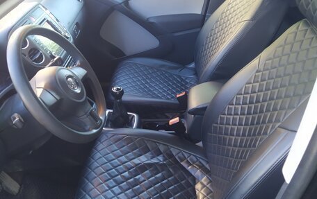 Volkswagen Tiguan I, 2010 год, 890 000 рублей, 9 фотография