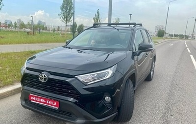 Toyota RAV4, 2021 год, 3 200 000 рублей, 1 фотография