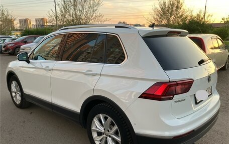 Volkswagen Tiguan II, 2017 год, 2 800 000 рублей, 4 фотография