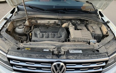 Volkswagen Tiguan II, 2017 год, 2 800 000 рублей, 18 фотография