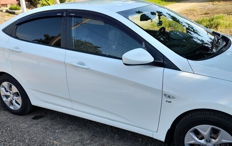 Hyundai Solaris II рестайлинг, 2016 год, 1 300 000 рублей, 19 фотография