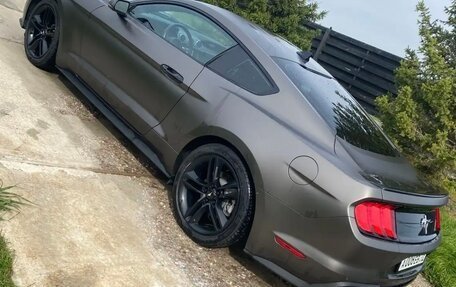 Ford Mustang VI рестайлинг, 2021 год, 3 800 000 рублей, 3 фотография