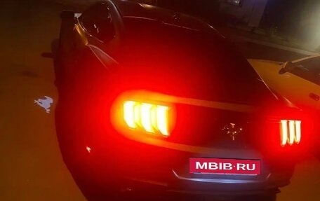 Ford Mustang VI рестайлинг, 2021 год, 3 800 000 рублей, 9 фотография