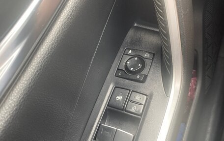 Toyota RAV4, 2021 год, 3 200 000 рублей, 14 фотография