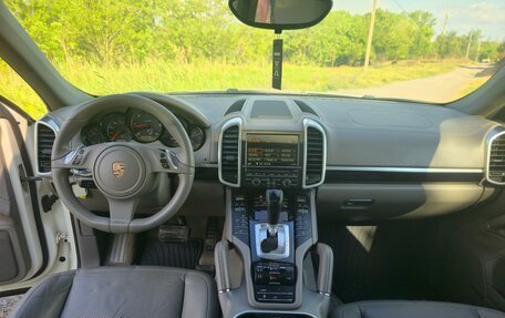 Porsche Cayenne III, 2011 год, 2 650 000 рублей, 9 фотография