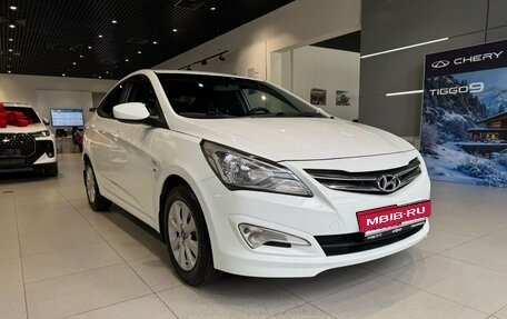 Hyundai Solaris II рестайлинг, 2016 год, 1 100 000 рублей, 3 фотография