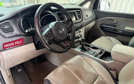 KIA Carnival III, 2017 год, 2 460 000 рублей, 11 фотография