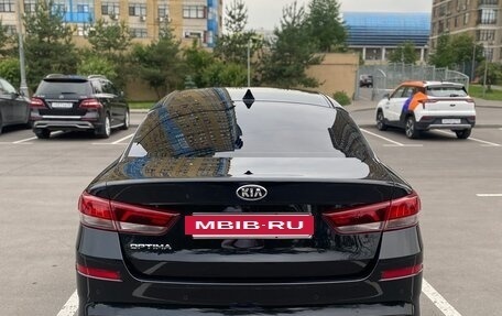 KIA Optima IV, 2018 год, 2 100 000 рублей, 3 фотография