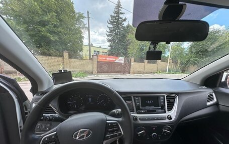 Hyundai Solaris II рестайлинг, 2019 год, 1 200 000 рублей, 9 фотография