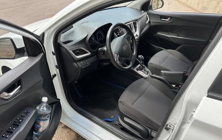 Hyundai Solaris II рестайлинг, 2019 год, 1 200 000 рублей, 7 фотография