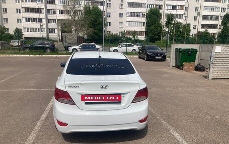 Hyundai Solaris II рестайлинг, 2011 год, 299 000 рублей, 3 фотография
