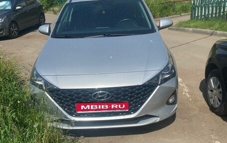 Hyundai Solaris II рестайлинг, 2021 год, 1 350 000 рублей, 1 фотография