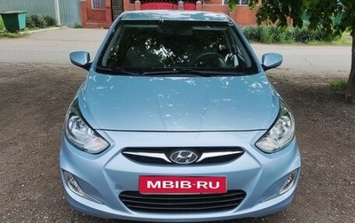 Hyundai Solaris II рестайлинг, 2011 год, 740 000 рублей, 1 фотография
