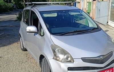 Toyota Ractis I, 2010 год, 800 000 рублей, 1 фотография
