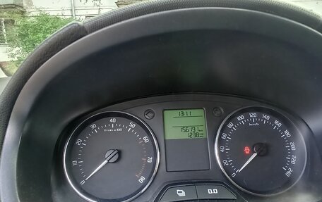 Skoda Fabia II, 2011 год, 835 000 рублей, 10 фотография