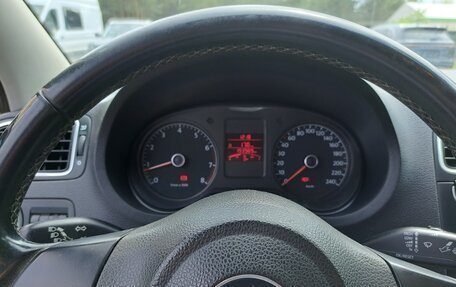 Volkswagen Polo VI (EU Market), 2012 год, 750 000 рублей, 13 фотография