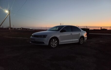 Volkswagen Jetta VI, 2013 год, 1 120 000 рублей, 7 фотография