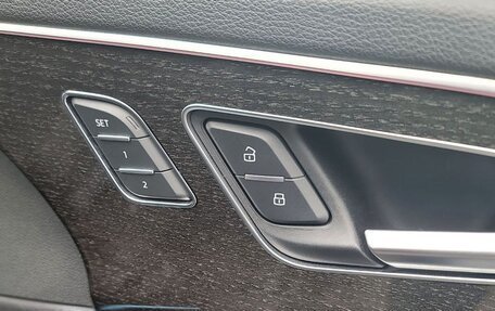 Audi Q7, 2021 год, 8 000 000 рублей, 34 фотография