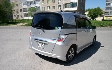 Honda Freed I, 2012 год, 1 250 000 рублей, 7 фотография