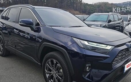 Toyota RAV4, 2022 год, 2 685 000 рублей, 3 фотография