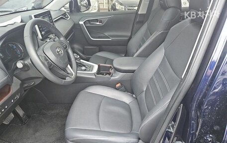 Toyota RAV4, 2022 год, 2 685 000 рублей, 15 фотография
