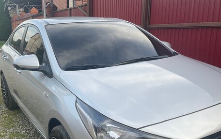 Hyundai Solaris II рестайлинг, 2019 год, 1 450 000 рублей, 2 фотография