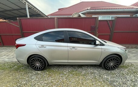 Hyundai Solaris II рестайлинг, 2019 год, 1 450 000 рублей, 5 фотография