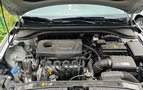Hyundai Elantra VI рестайлинг, 2018 год, 1 750 000 рублей, 7 фотография