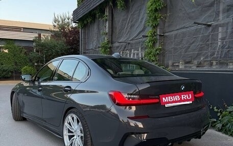 BMW 3 серия, 2019 год, 3 970 000 рублей, 2 фотография