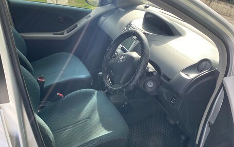 Toyota Vitz, 2005 год, 655 000 рублей, 14 фотография