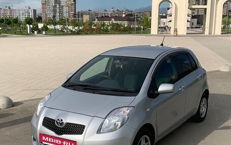 Toyota Vitz, 2005 год, 655 000 рублей, 3 фотография