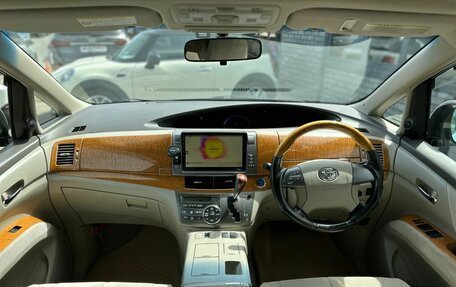 Toyota Estima III рестайлинг -2, 2011 год, 1 680 000 рублей, 17 фотография