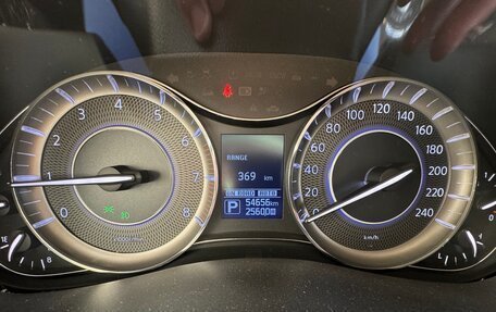 Infiniti QX80 I рестайлинг, 2019 год, 5 300 000 рублей, 4 фотография