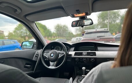 BMW 5 серия, 2004 год, 1 330 000 рублей, 10 фотография