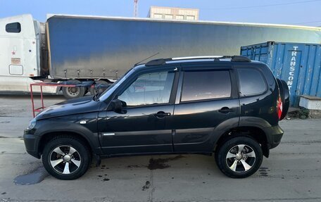 Chevrolet Niva I рестайлинг, 2011 год, 510 000 рублей, 4 фотография